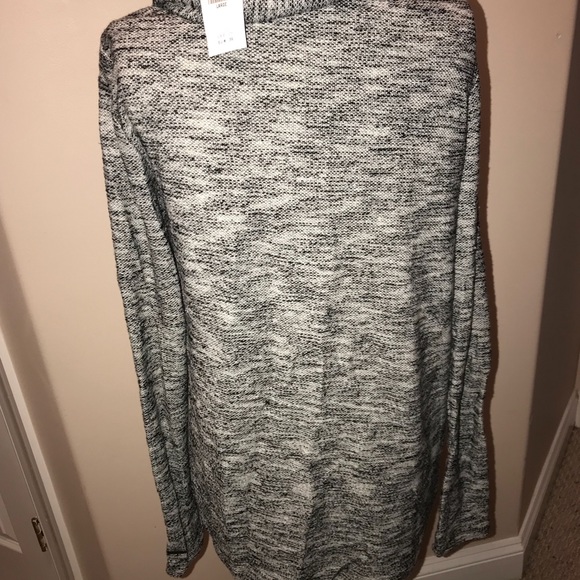 Cardigan - Picture 2 of 3